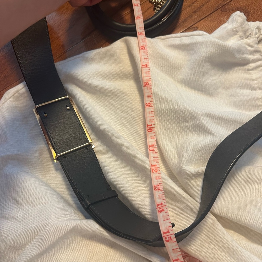 Chloé Cream Leather Shoulder Bag with Black Strap and Gold Hardware - Picture 12 of 12